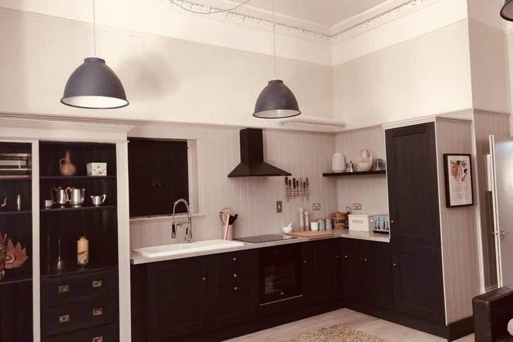 Seaside Escape - Gorgeous 2 Bed Apartment In St-Leonards-On-Sea Χέιστινγκς Εξωτερικό φωτογραφία