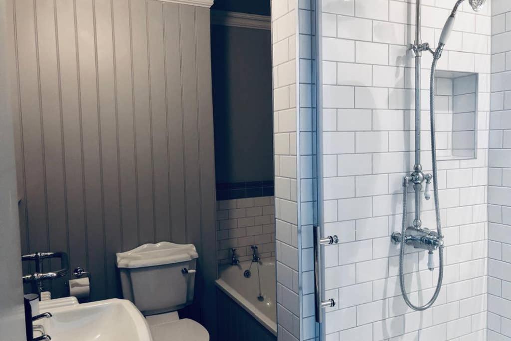 Seaside Escape - Gorgeous 2 Bed Apartment In St-Leonards-On-Sea Χέιστινγκς Εξωτερικό φωτογραφία